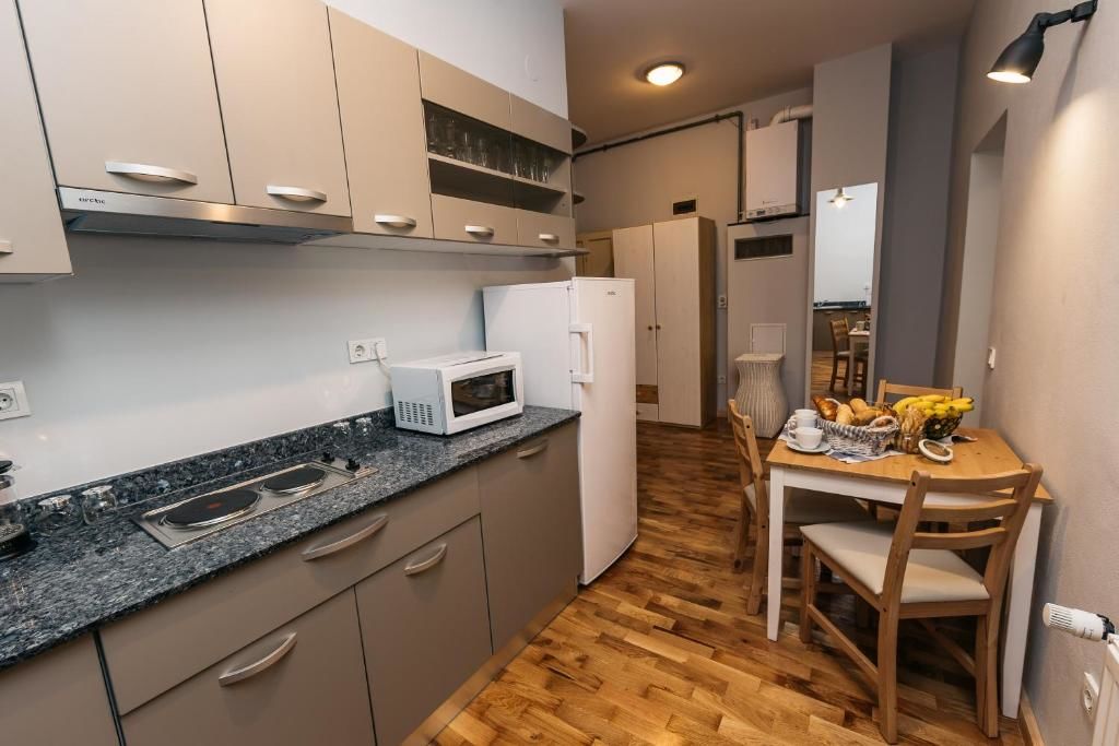Апарт-отели YellowBoot Aparthotel Сибиу-54